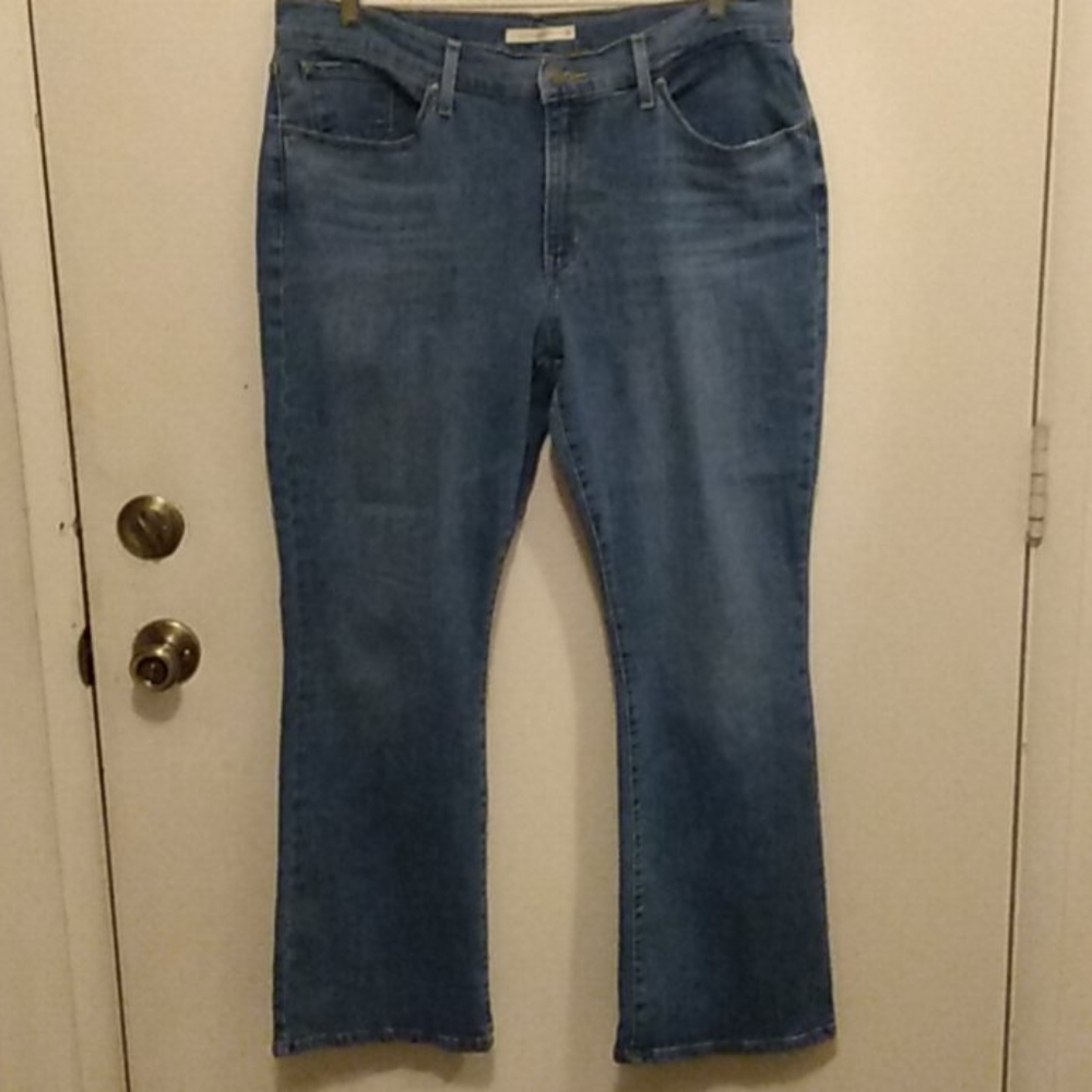 Women's Levi's bootcut jeans size 16S